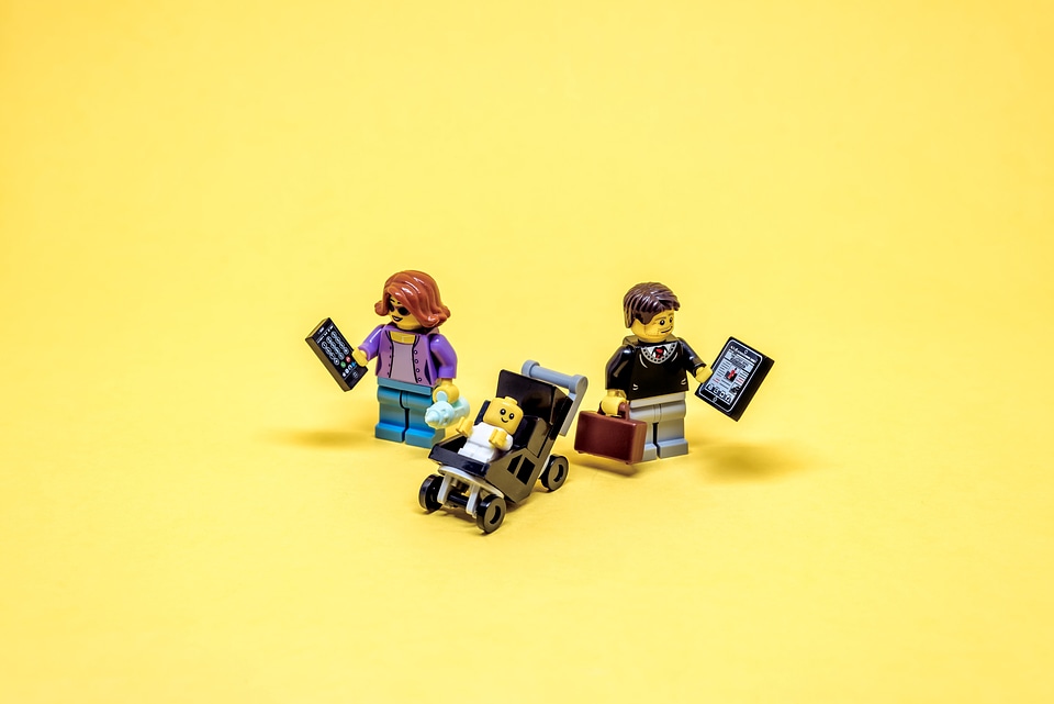 Gadget addicted parents