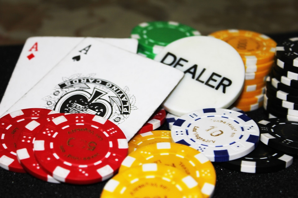Poker Cards Dealer