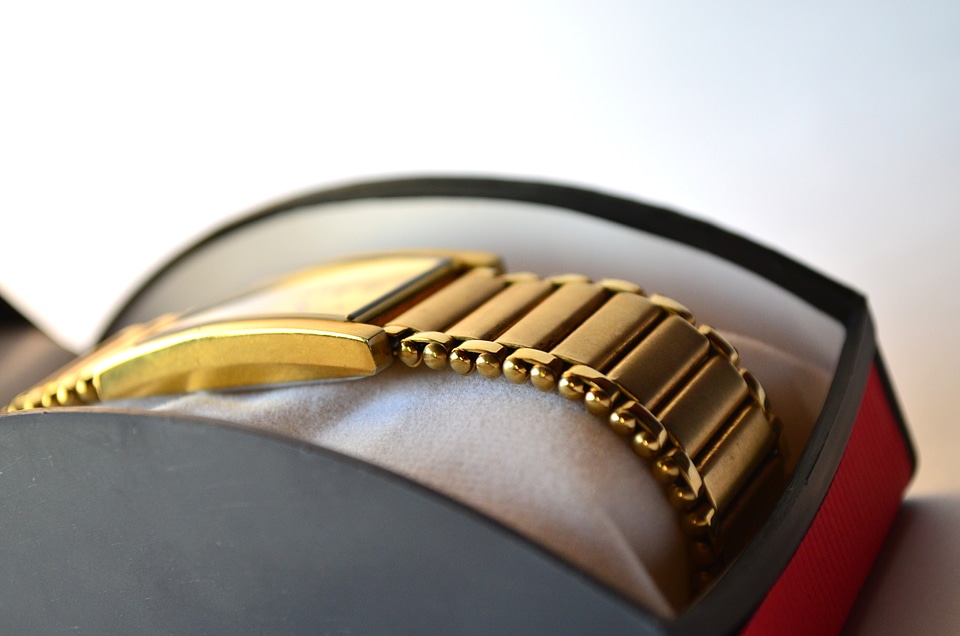 Golden Watch Box 3