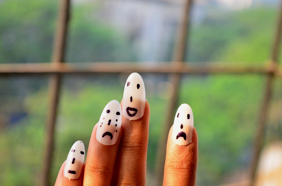 Smiley Faces Hand Nails
