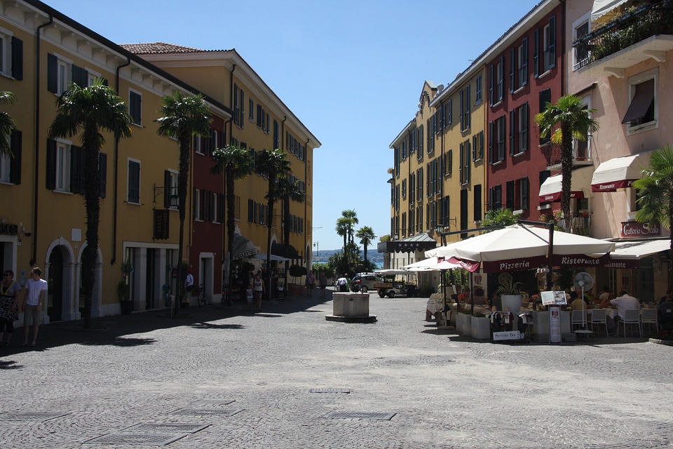 Garda italy romance