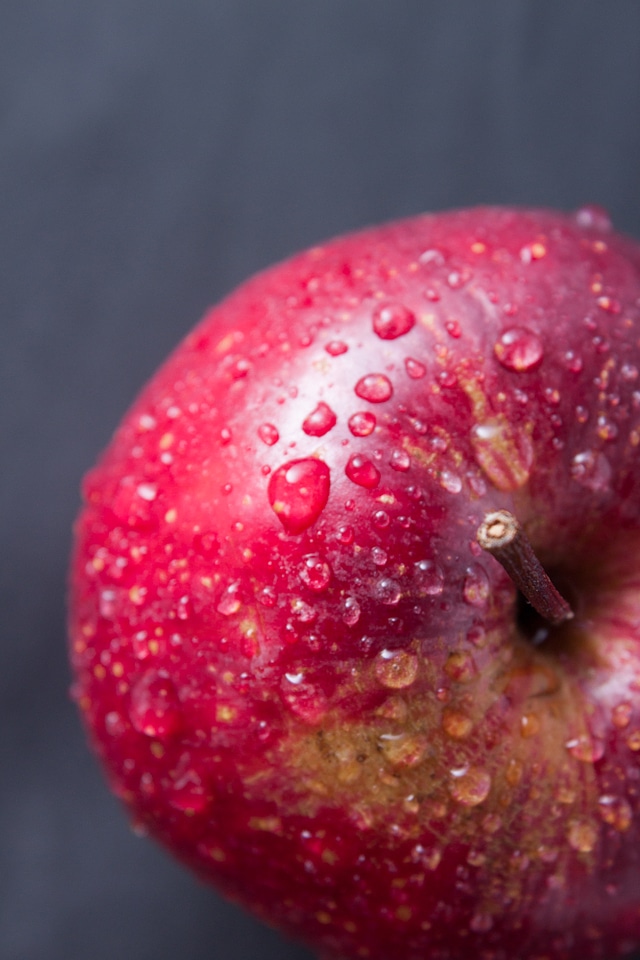 Apple Water Droplets