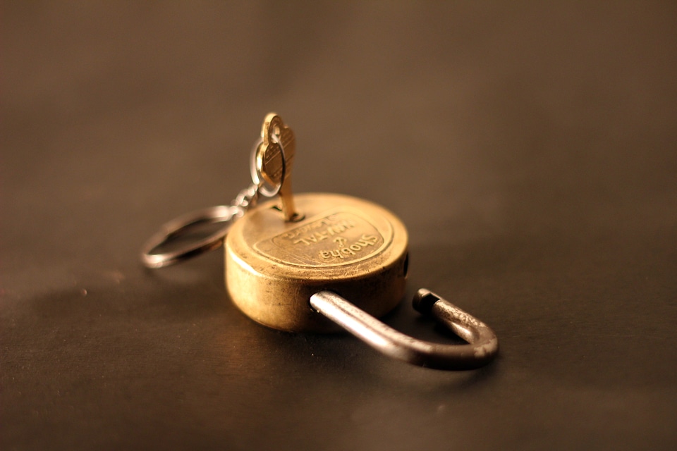 Lock And Key Gold