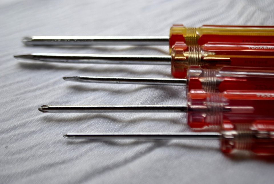 Screw Drivers Equipment