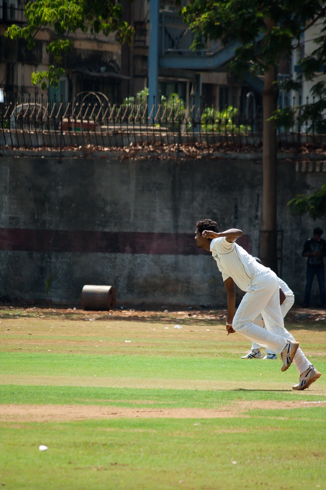 Cricket Bowler