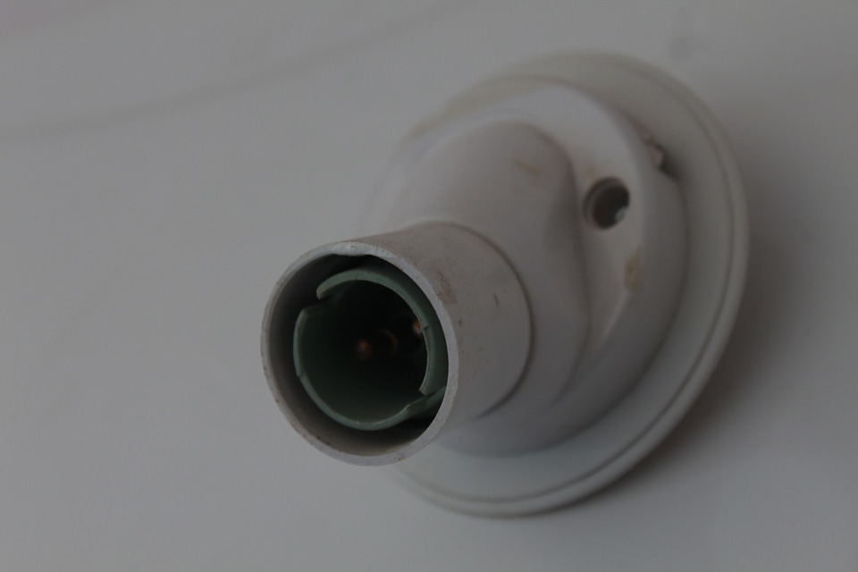 Light Bulb Socket Holder