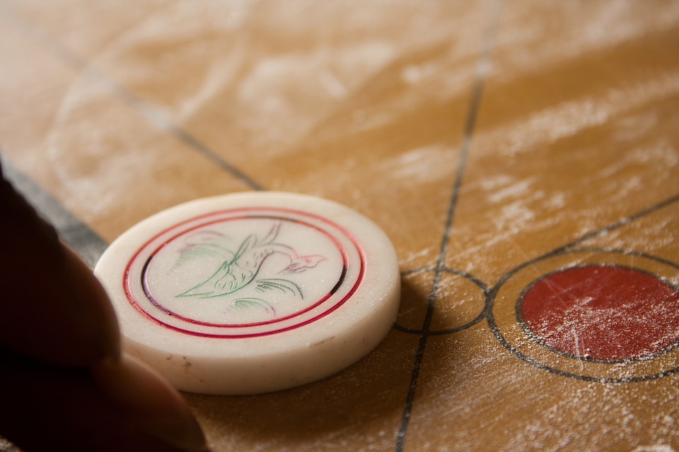 Carrom White Stricker