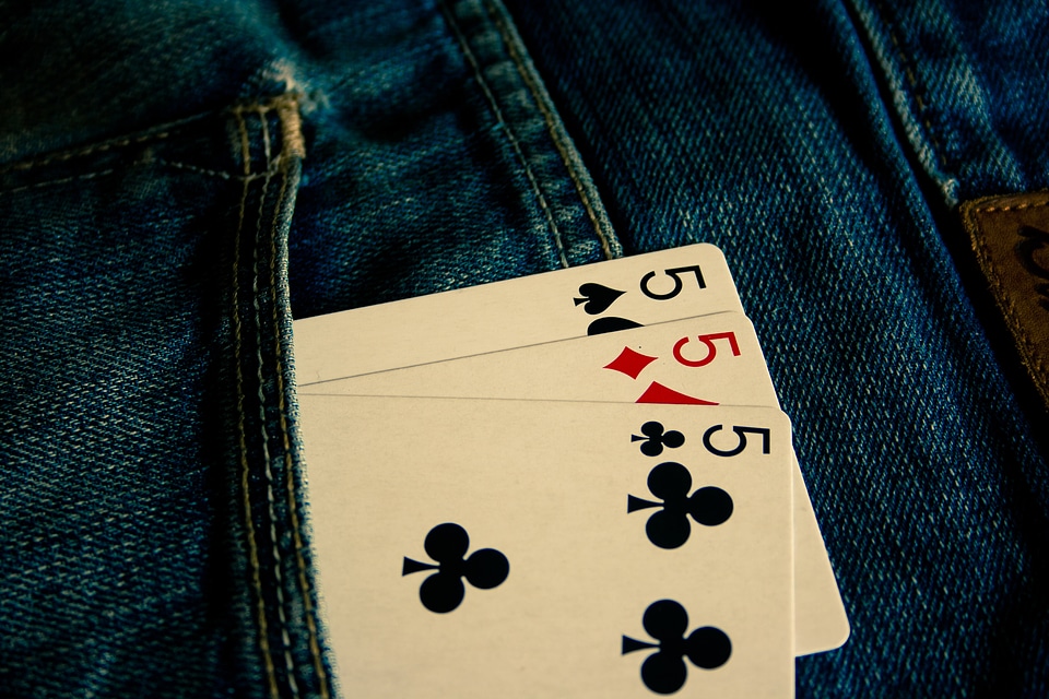 Five Card Of Differnt Suits