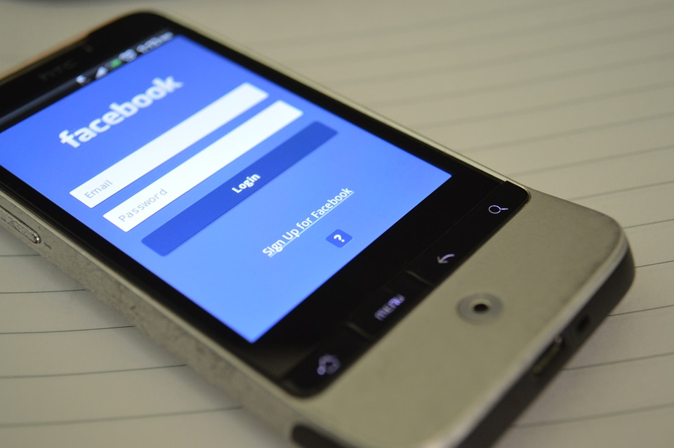 Facebook On Android Phone
