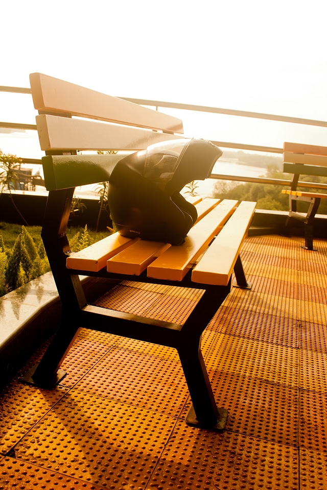 Bench Helmet