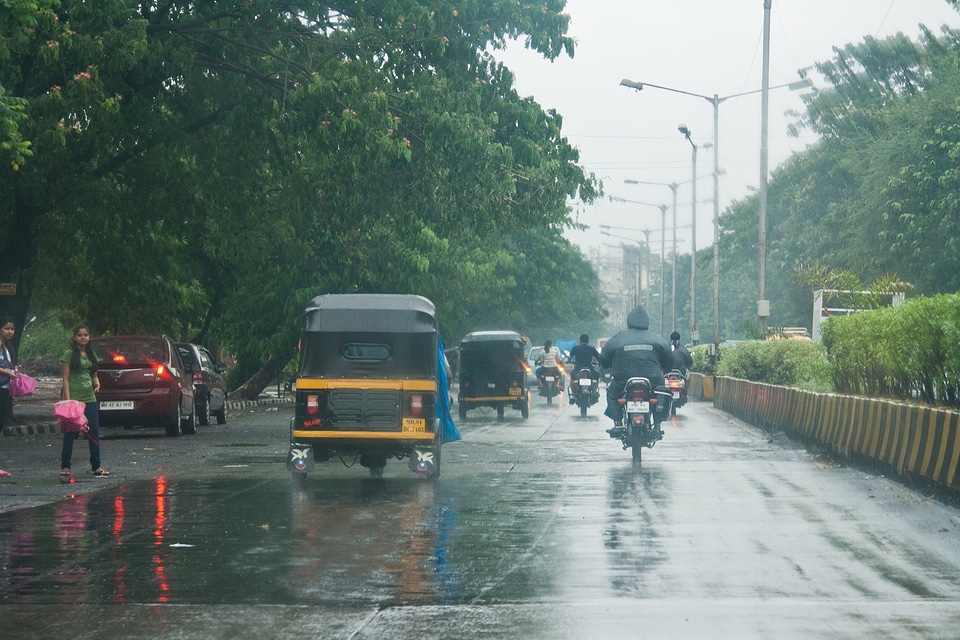 Traffic Mumbai Streets