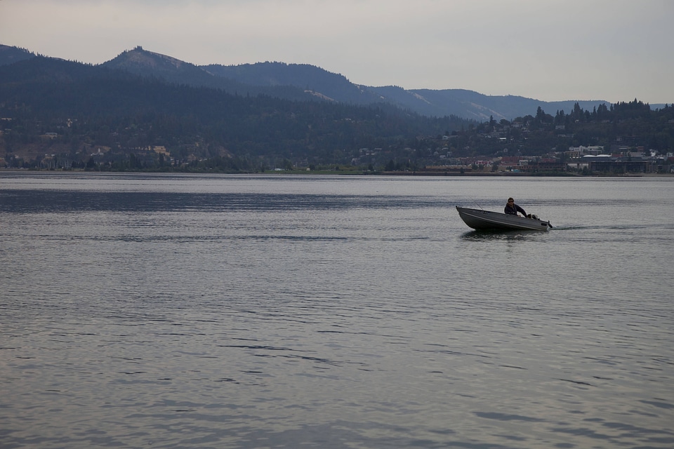 Recreational boating along the Columbia River