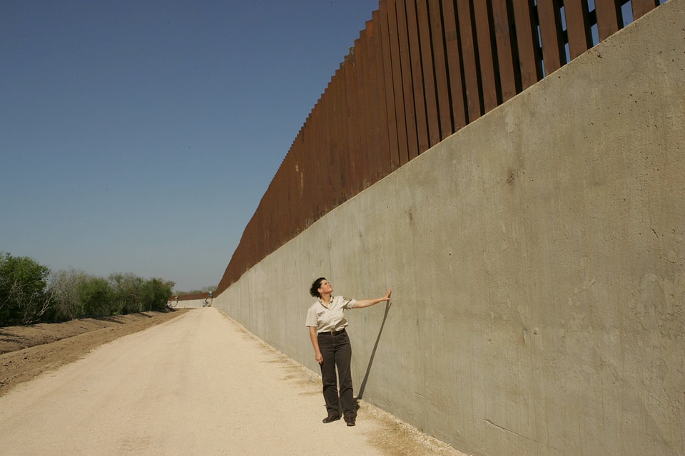 Refuge border wall