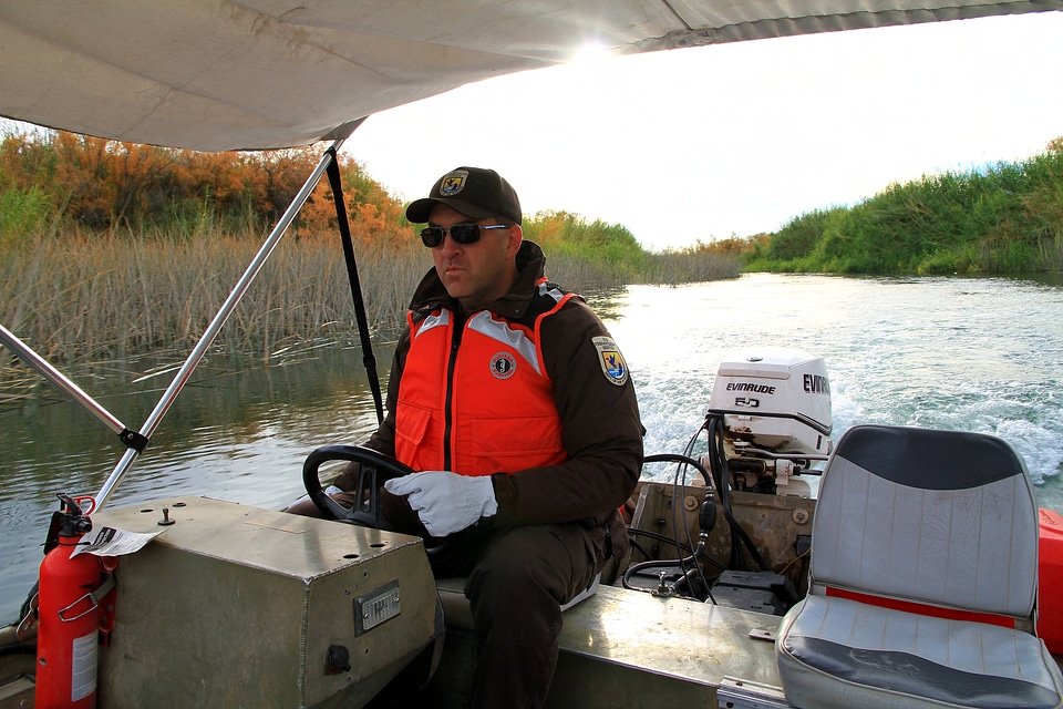 FWS employee on lower Colorado River