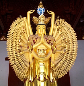 Dharma china statue
