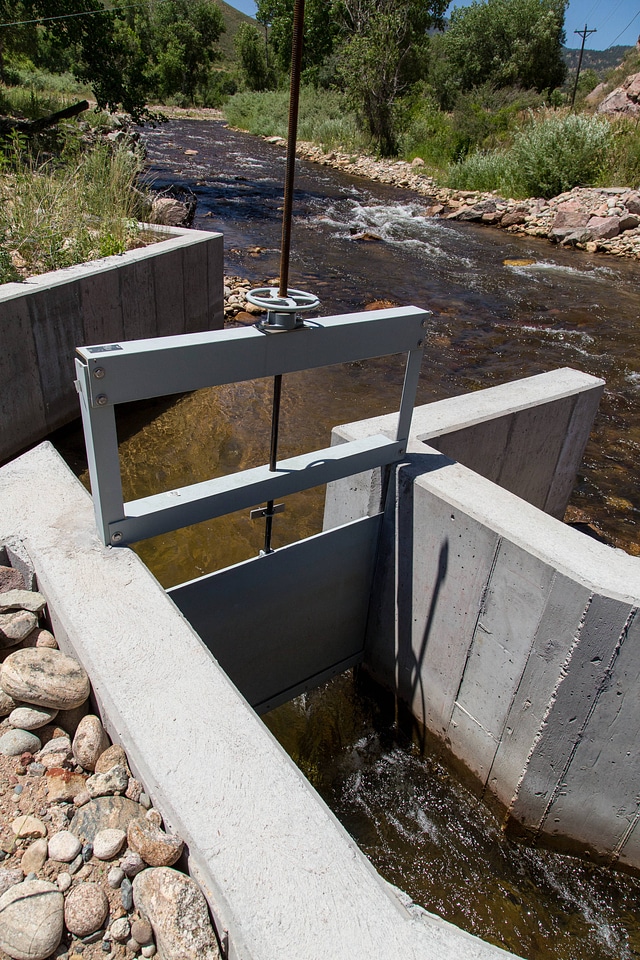 Water diversion for stream restoration