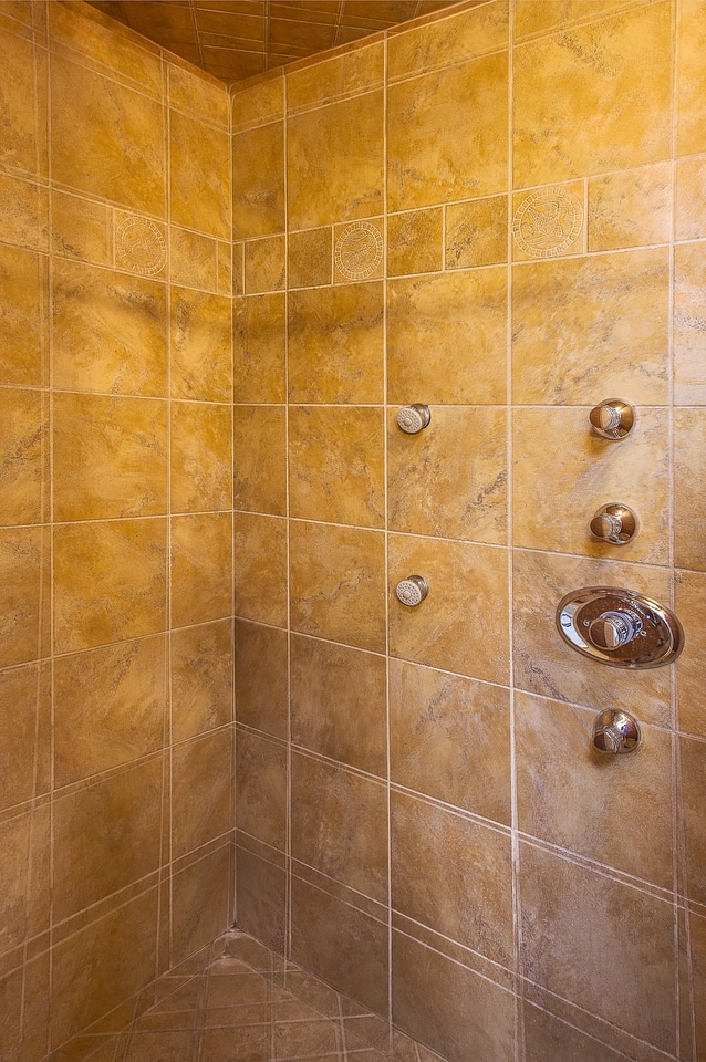 Interior luxury tiled