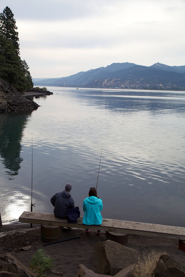 Anglers on the shore-1