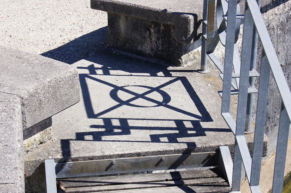Shadow sun pattern