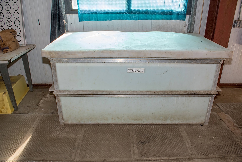 Citric acid chest in Sturgeon Building