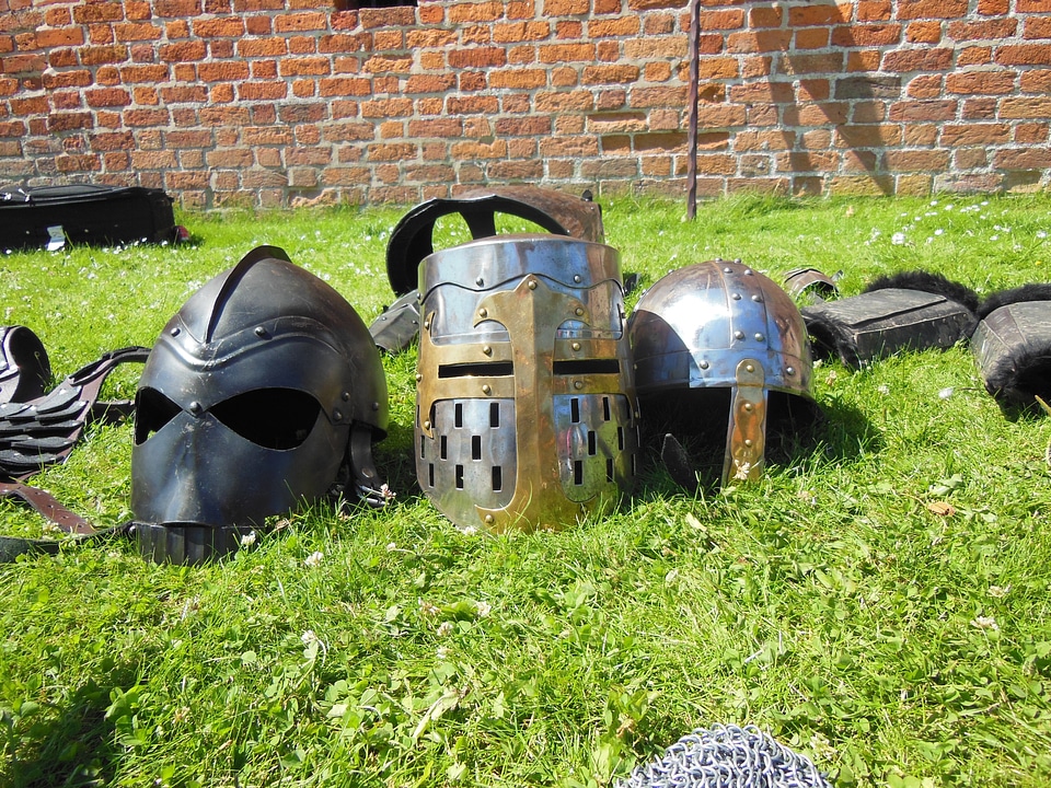 Kettle helmet metal