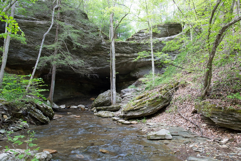 Cave opening at Carters Cave-3