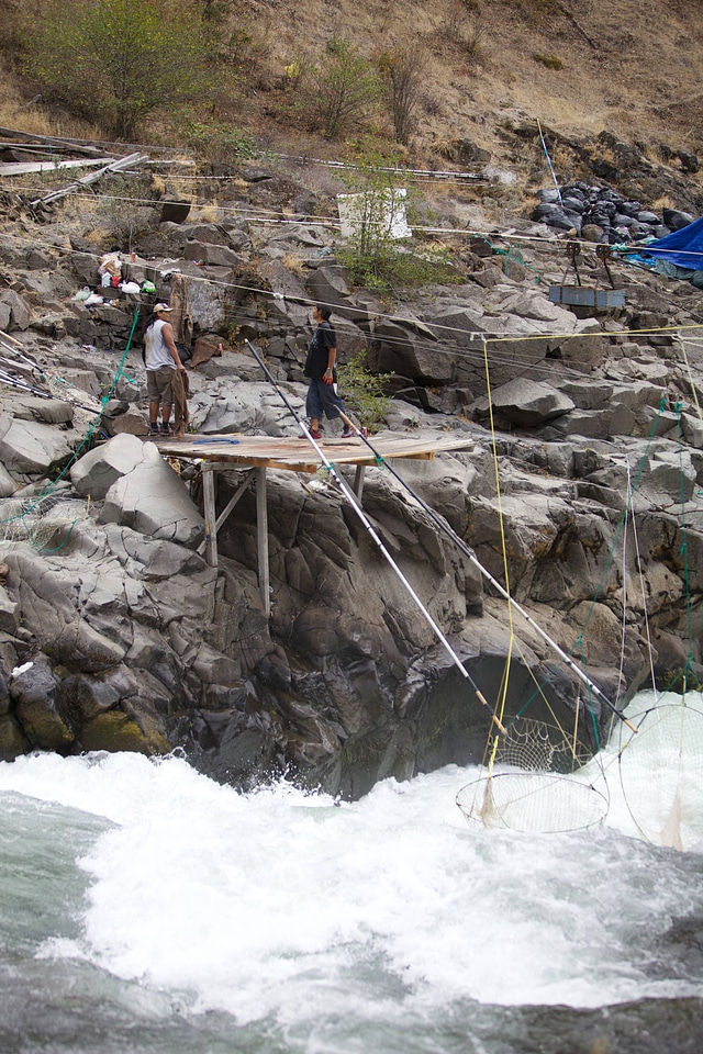 Salmon fishing in the Klickitat River