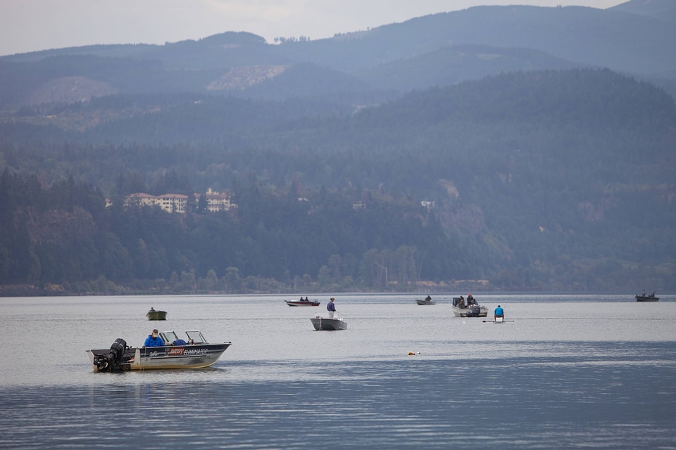 Recreational boating along the Columbia River-2