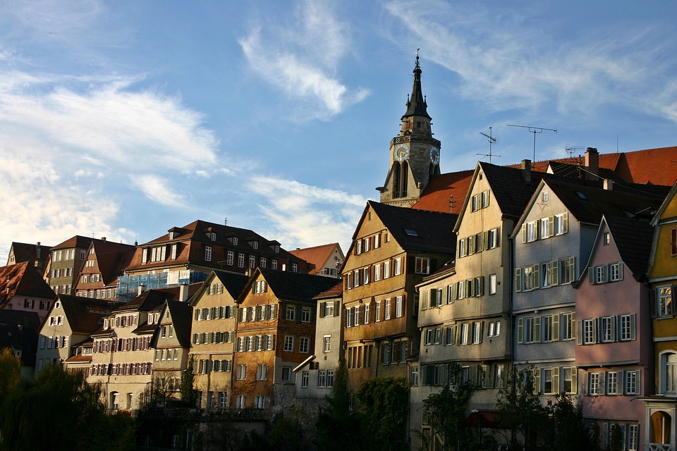 Houses old historically