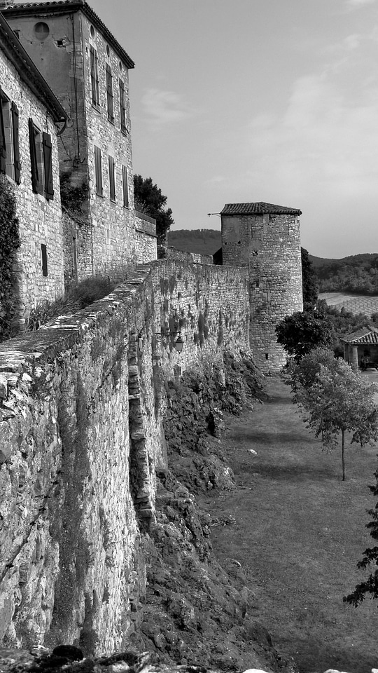 Black and white puycelsi france