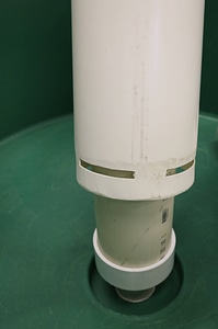 Slits on outer stand pipe create currents