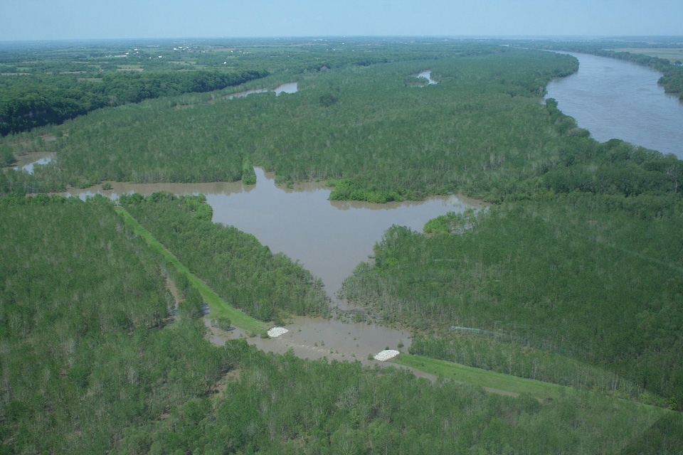 Aerial view of the flooded banks of the Missouri River