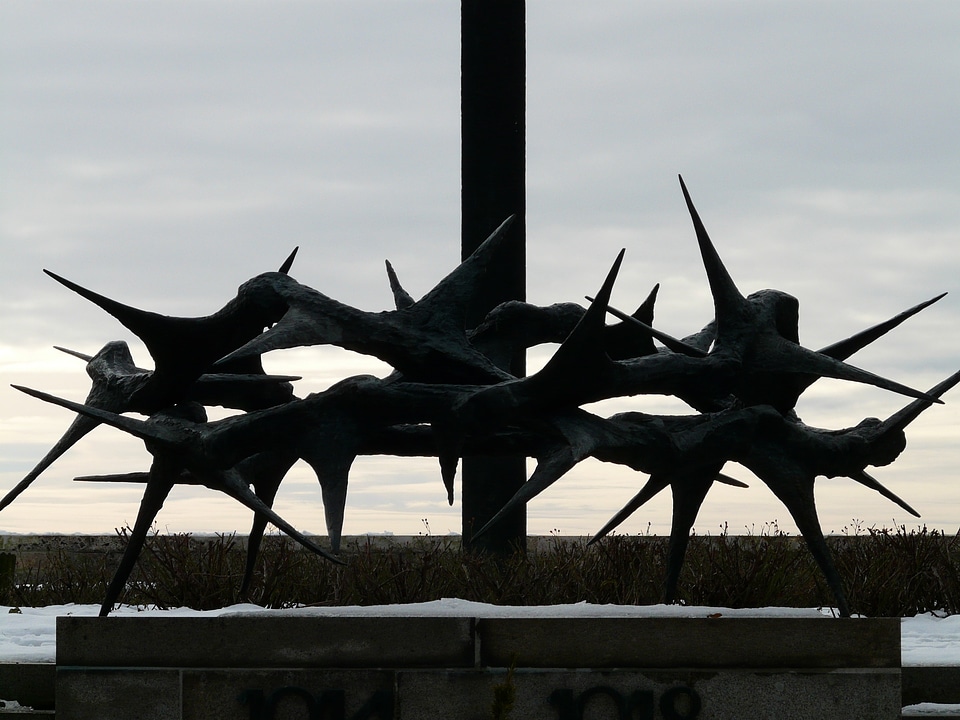 Lerchenberg war cemetery memorial