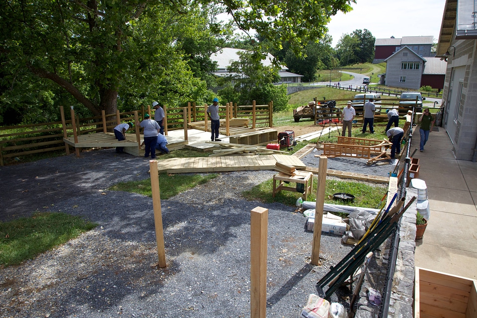 Construction of outdoor classroom-1