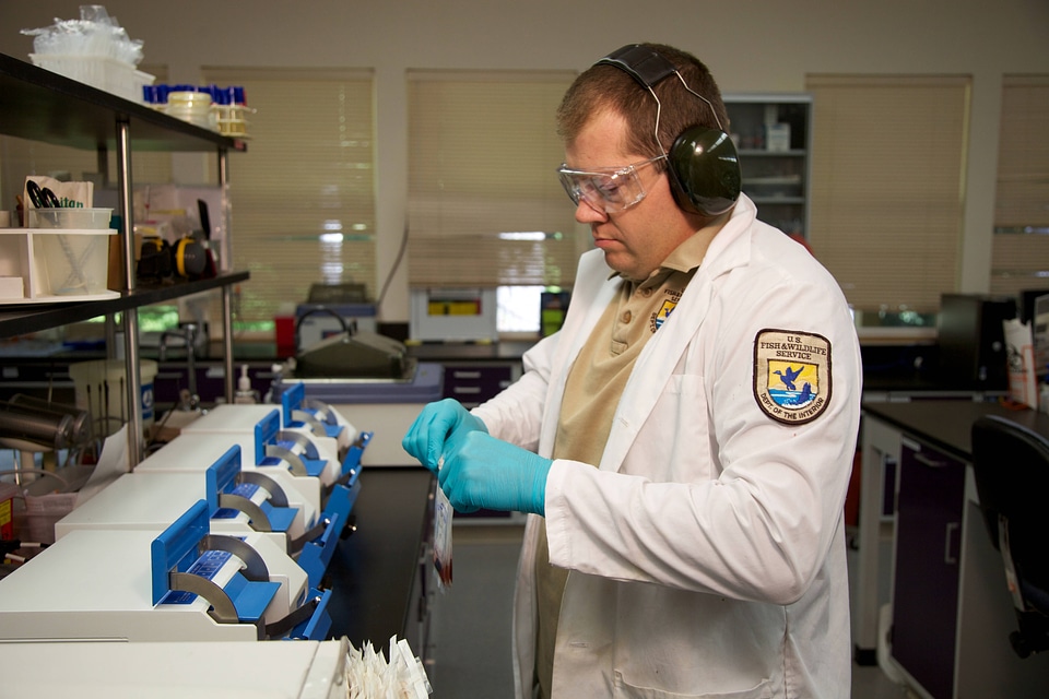Lower Columbia River Fish Health Center scientist-1