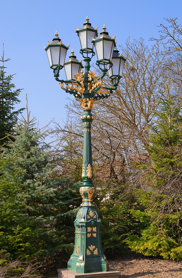 Street lamp schmie­de­ei­sern nostalgia