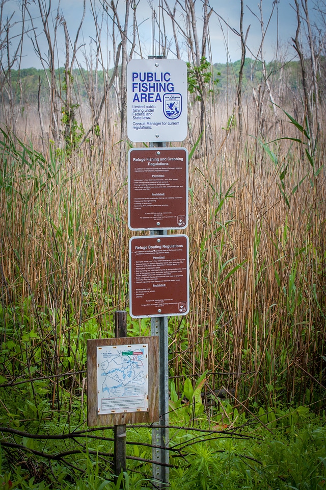 Prime Hook NWR fishing and crabbing regulaton signs-2