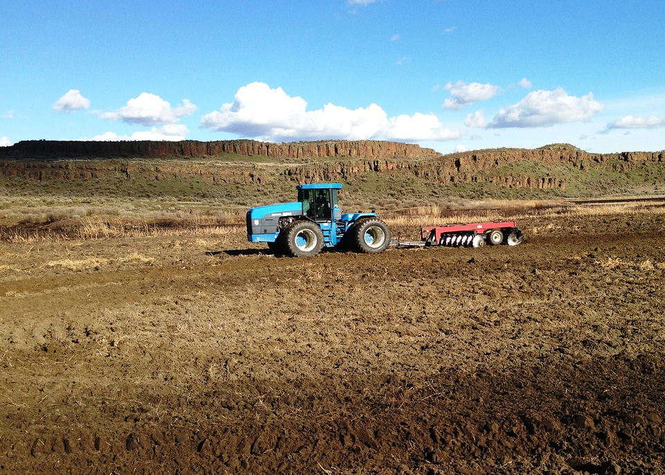  Equipment used in Moist-Soil Marsh Management