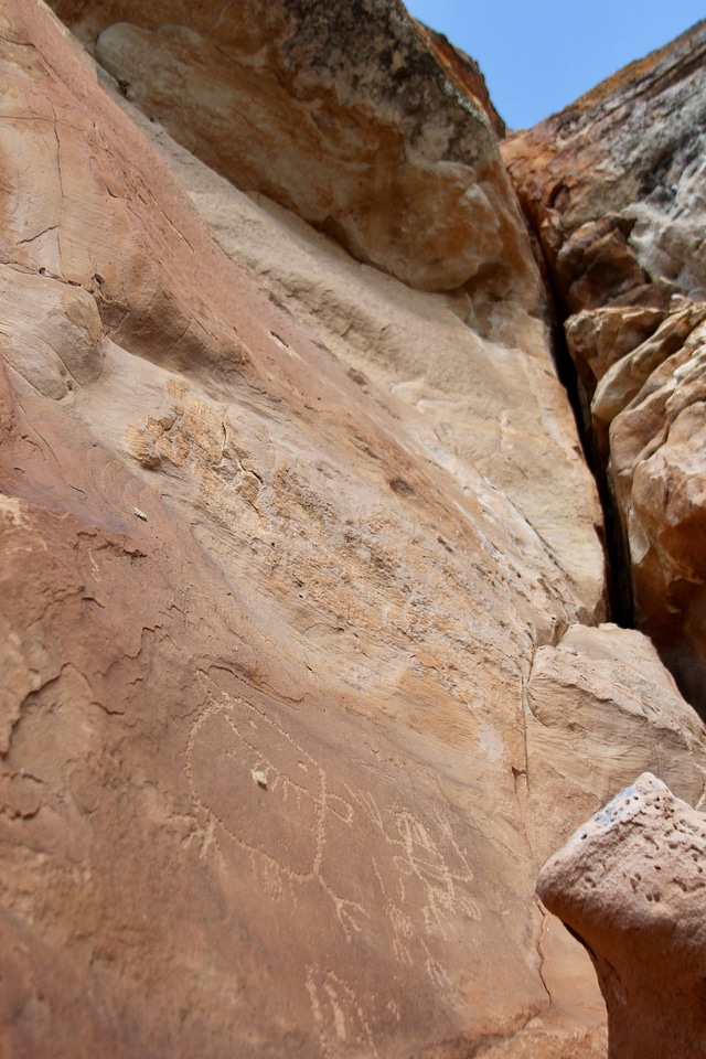 Native American rock carvings-1