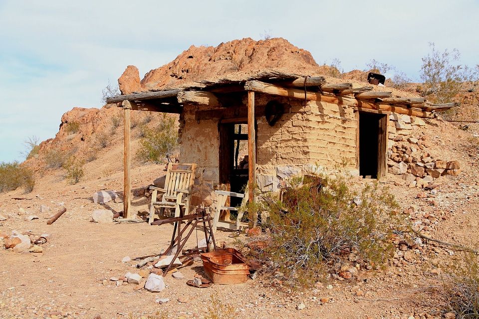 Abandoned home on Imperial NWR