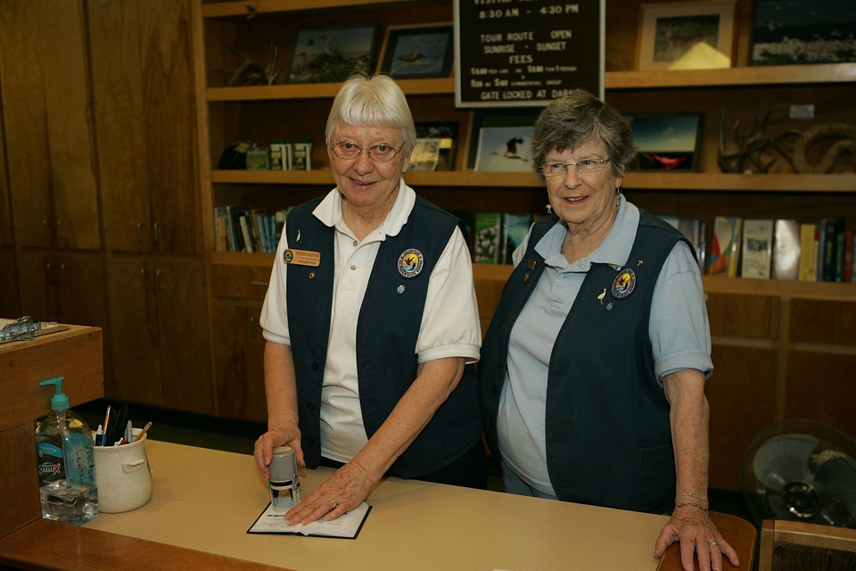 U.S. Fish and Wildlife Service volunteers at Aransas National Wildlife Refuge