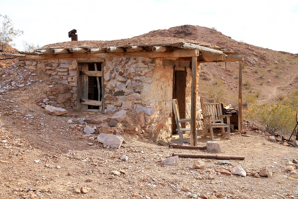 Abandoned home on Imperial NWR-4