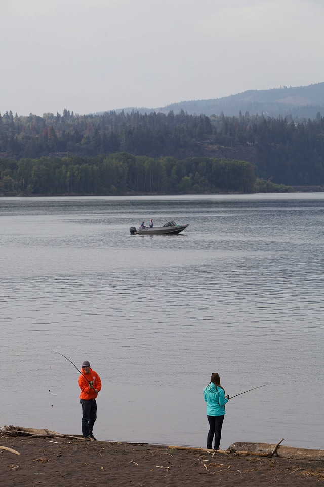 Anglers on the Columbia River