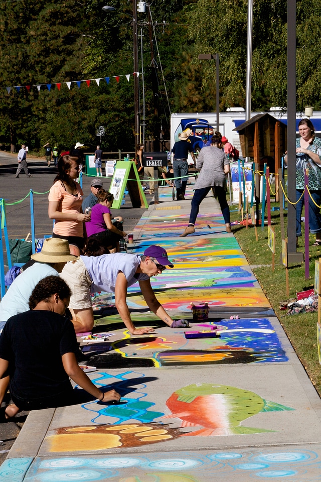 Sidewalk artists