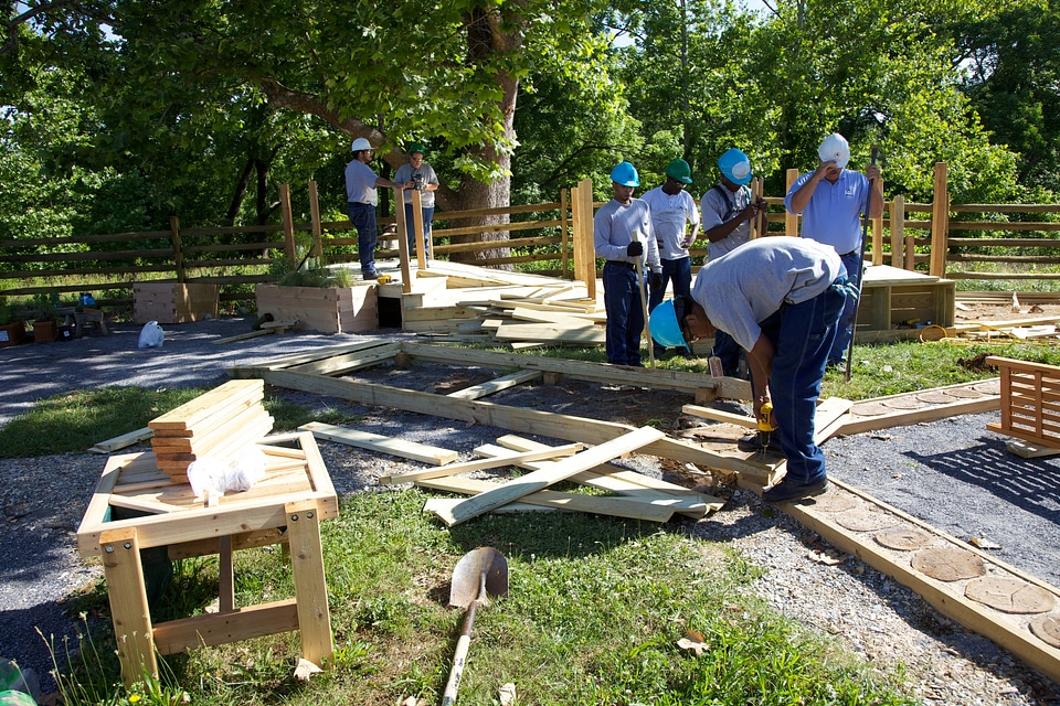 Construction of outdoor classroom-1