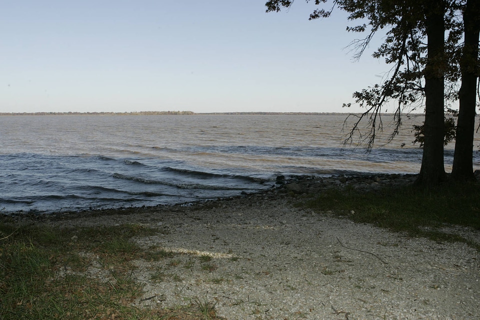Swan Lake boat ramp-3