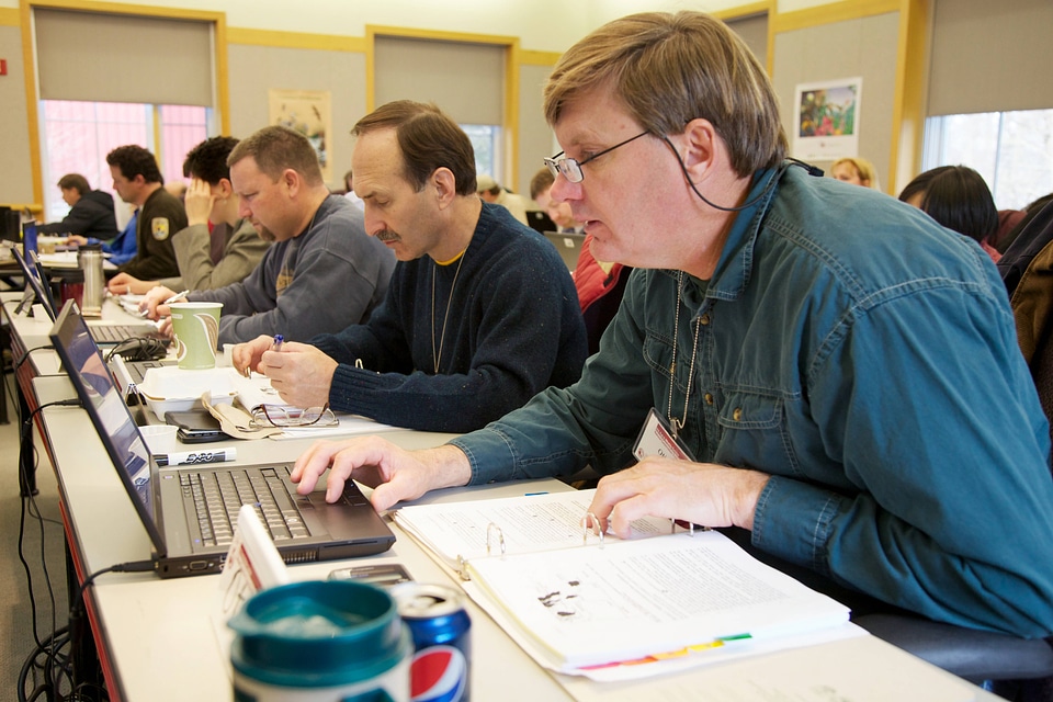  Applied Landscape-Scale Conservation Biology class at NCTC-1