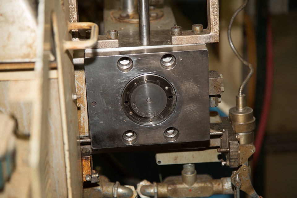 Equipment used to check quality control of fish food-2