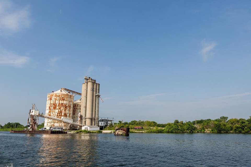 Heavy industry on Chicago Sanitary and Ship Canal