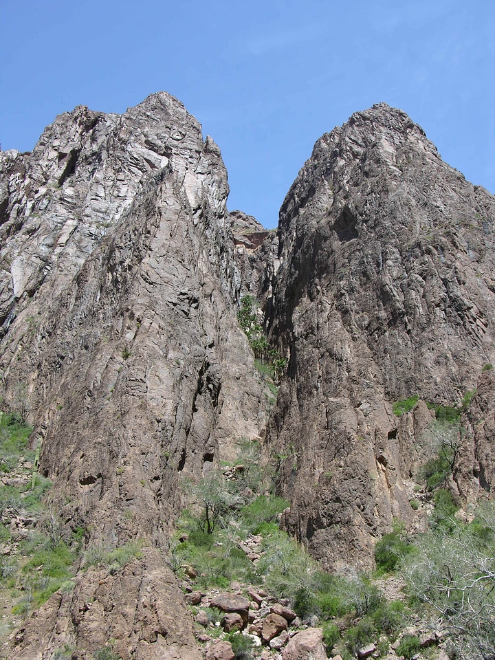 Palm Canyon in the distance